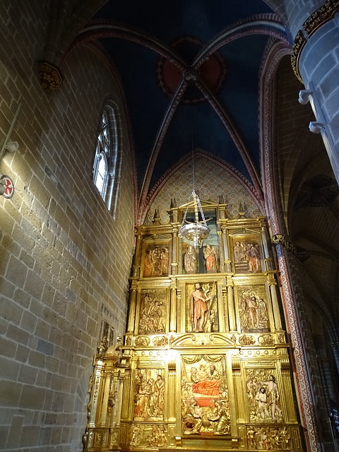 capilla retablo de San Juan Bautista interior Catedral de Santa Maria La Real Pamplona 03