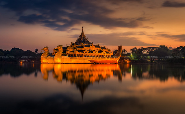 Karaweik Palace at Kandawgyi Lake, Yangon, Myanmar