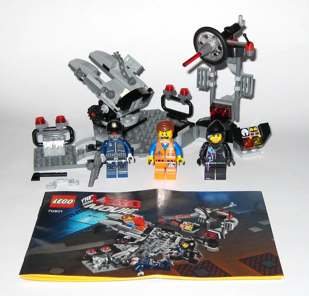 lego 70801 the lego movie melting room 2014 a set loose co… | Flickr