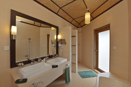 Superior Water Bungalow - Bathroom