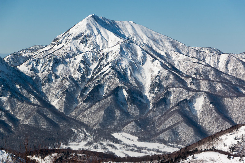 飯縄山から見える高妻山