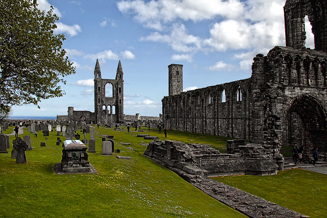 RUINAS DE LA CATEDRAL DE ST. ANDREWS   -   RUINS OF THE CATHEDRAL OF ST. ANDREWS