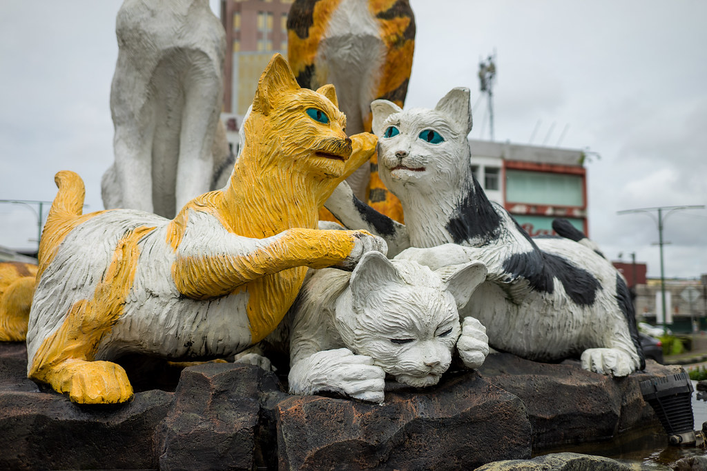 Kuching Cat Statue | Kent Holloway | Flickr