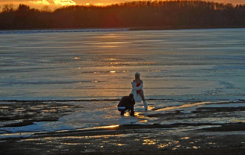 lingerie fur furcoat sunset ice autumn park lake photo photoshoot beach eastwoodbeach stonycreekmetropark washingtontownship michigan