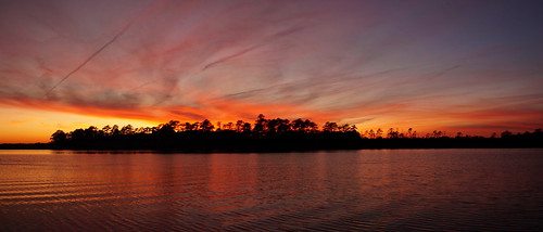sunset spectacularsunsetsandsunrises cloudsstormssunsetssunrises cloudscape clouds redclouds creek northwestcreek northcarolina sony sonya58 sonyphotographing panorama