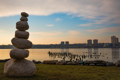 cairns hudsonriver manhattan newjersey water art docks newyork scupture stone stones tiles unitedstates us cityscape