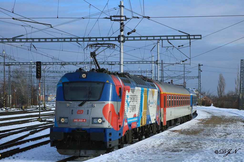 CD 380 002 mit EC 278 