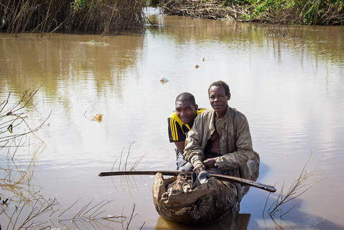 waterresources river livelihoods males communityforestry livingconditions people localpeople boat men morogororegion tanzania tz