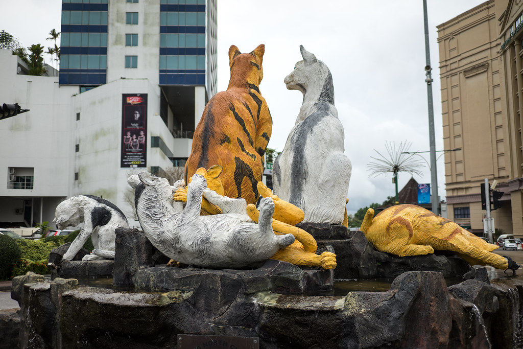 Kuching Cat Statue | Kent Holloway | Flickr