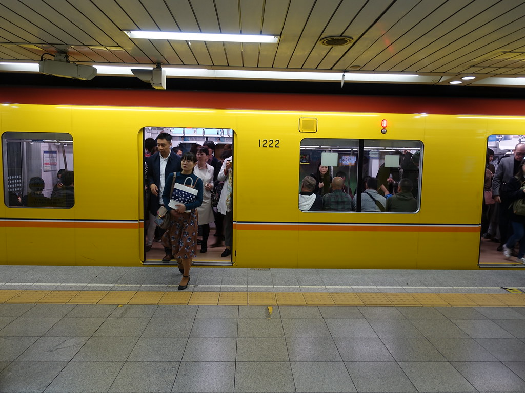 201710435 Tokyo Minato subway station 'Tameike-sanno'