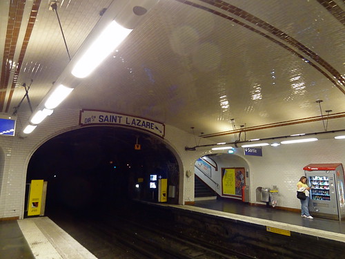 Paris Metro Station Brochant-1