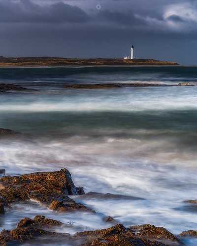 longexposure scotland coastline landscape lossiemouth clouds morayfirth water covesea waves seascape canon nisifilters lighthouse rocks unitedkingdom gb