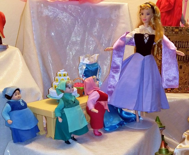 My next doll display! This time is Sleeping Beauty. I have loved this movie since I was little so this display went through several changes before I decided on exactly how to have it.... I still might change something. But I'm so happy! #disneydolls #disn
