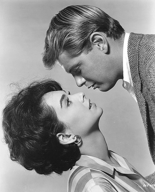 Suzanne Pleshette and Troy Donahue in publicity for “Rome Adventure” (1962).