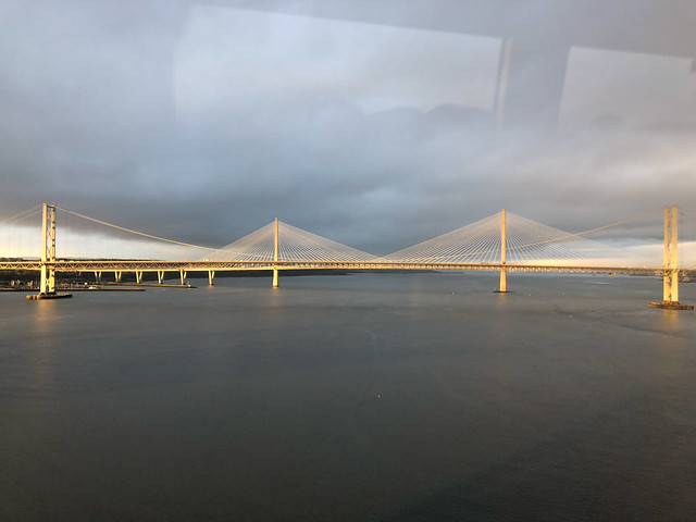 Forth crossing action