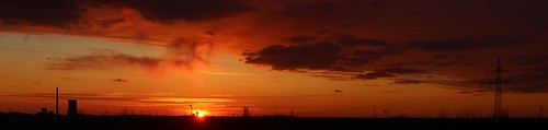 sunset sun sundown sonne sonnenuntergang abend abendstimmung evening orange clouds wolken kraftwerk stromleitung stromerzeugung powerline powerplant power energy energie canon panorama groppenbruch haldegroppenbruch mengede kraftwerkknepper dortmund ruhrgebiet westfalen deutschland germany