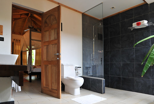 Garden Room Bathroom