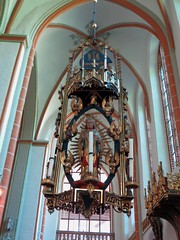 Lévitation, église-halle gothique (XIVe-XVe) St Johannis, Lunebourg,  Basse-Saxe, République Fédérale d'Allemagne.