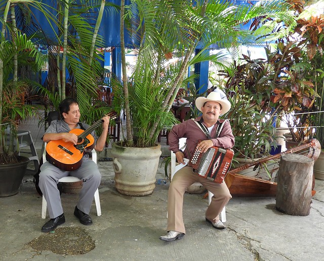 Mexico (Cancun) Mexican musicians