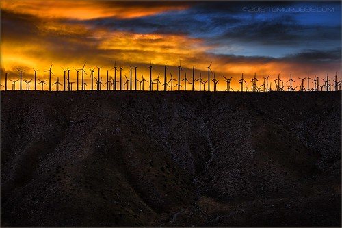 windmills sunset hill sky clouds silhouette whitewater palmsprings alternativeenergy california