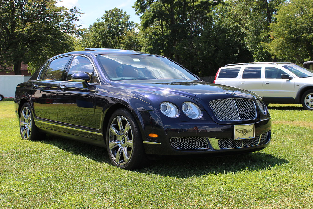 Image of Bentley Continental Flying Spur