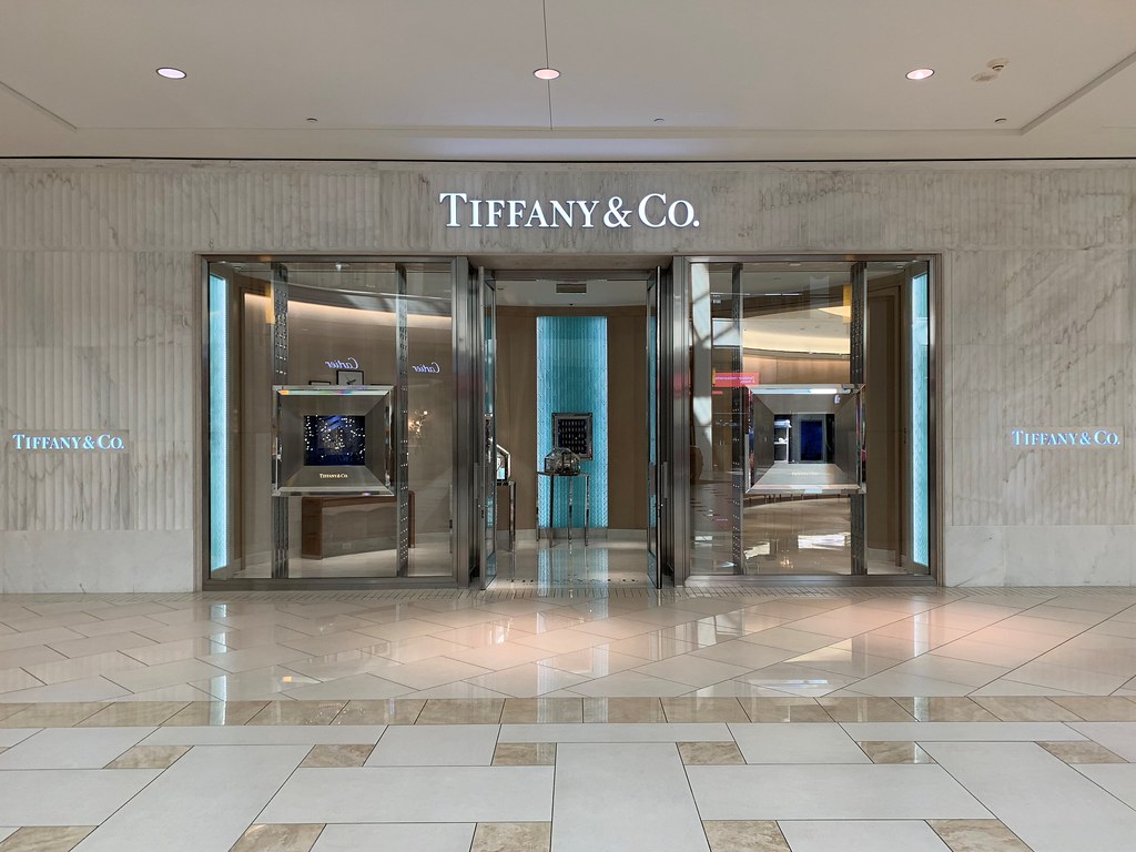 tiffany and co roosevelt field mall