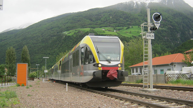 no. 823 - Treno in Transito