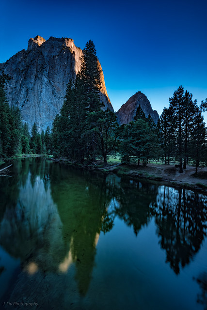 Yosemite sunset 1