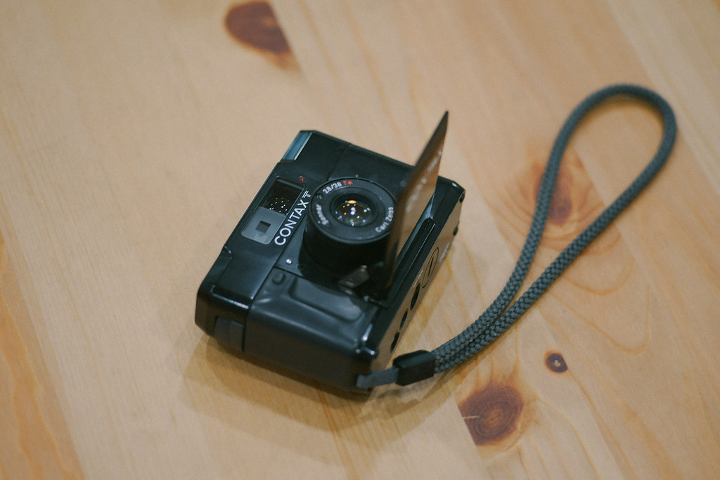 Contax T Review - My Final Word in Pocket Cameras - by Hern Tan 
