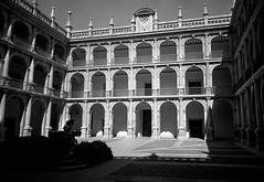 Universidad de Alcalà - Courtyard