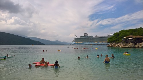 haiti labadee beach royalcaribbean oasisoftheseas cruise ship cruiseship