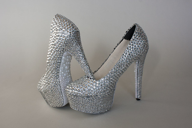Rhinestone shoes with pearl soles