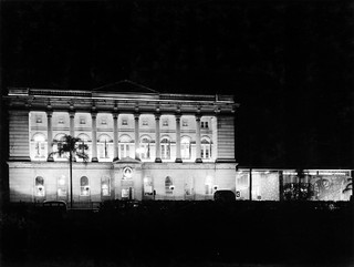 State Library of Queensland by night, William St - Brisban… | Flickr