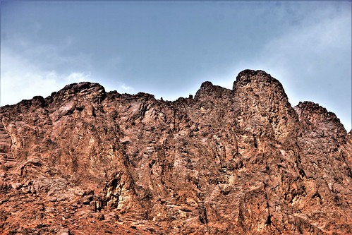 mountain rock uhud almadinah ksa saudiarabia carwindow sky islam holy historic cloud
