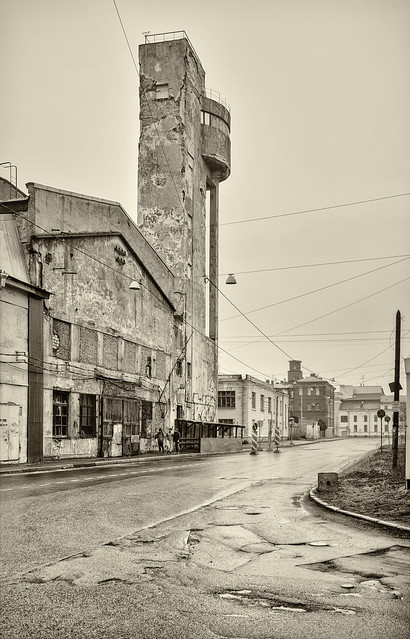 The old water tower at the Maslyaniy Canal street.