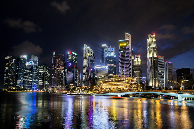 SINGAPORE/colorful night lights