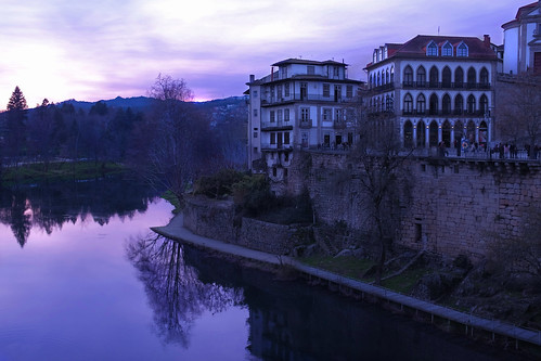 portugal amarante river dusk sunset crepúsculo historicalbuildings pontedesgonçalo riotâmega building