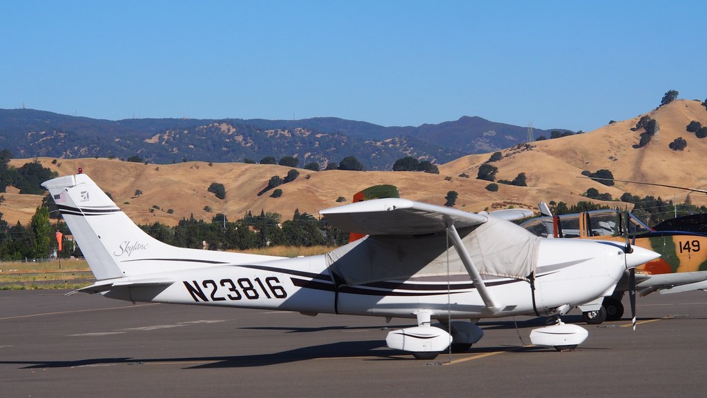 N23816, Cessna 182S