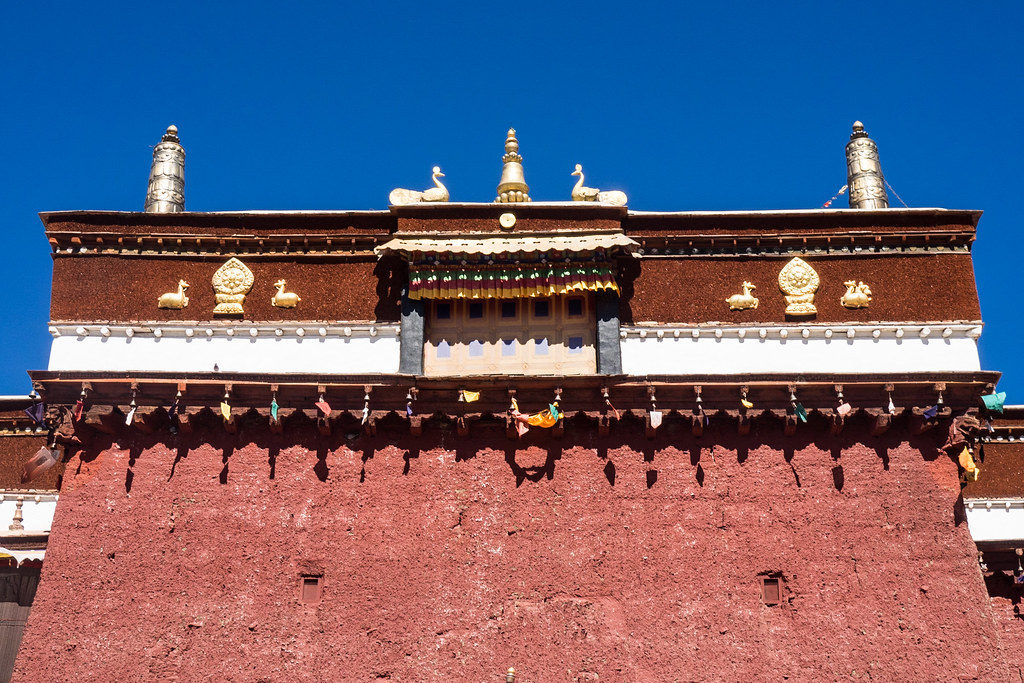 Lhasatese Lhatse | Lhatse - Sakya - Shigatse - Tibetan Plateau - Tibet… | Flickr
