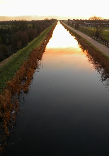 sunrise grand canal clondalkin r136 outerringroad grandcanal bridge road water dublin sky morning light ireland irish eíre february