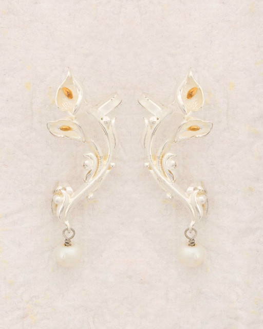 Silverflakes Tulip Earrings With Pearl Drop