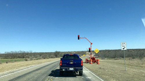 stop light stoplight redlight road highway stopped truck narrow bridge construction