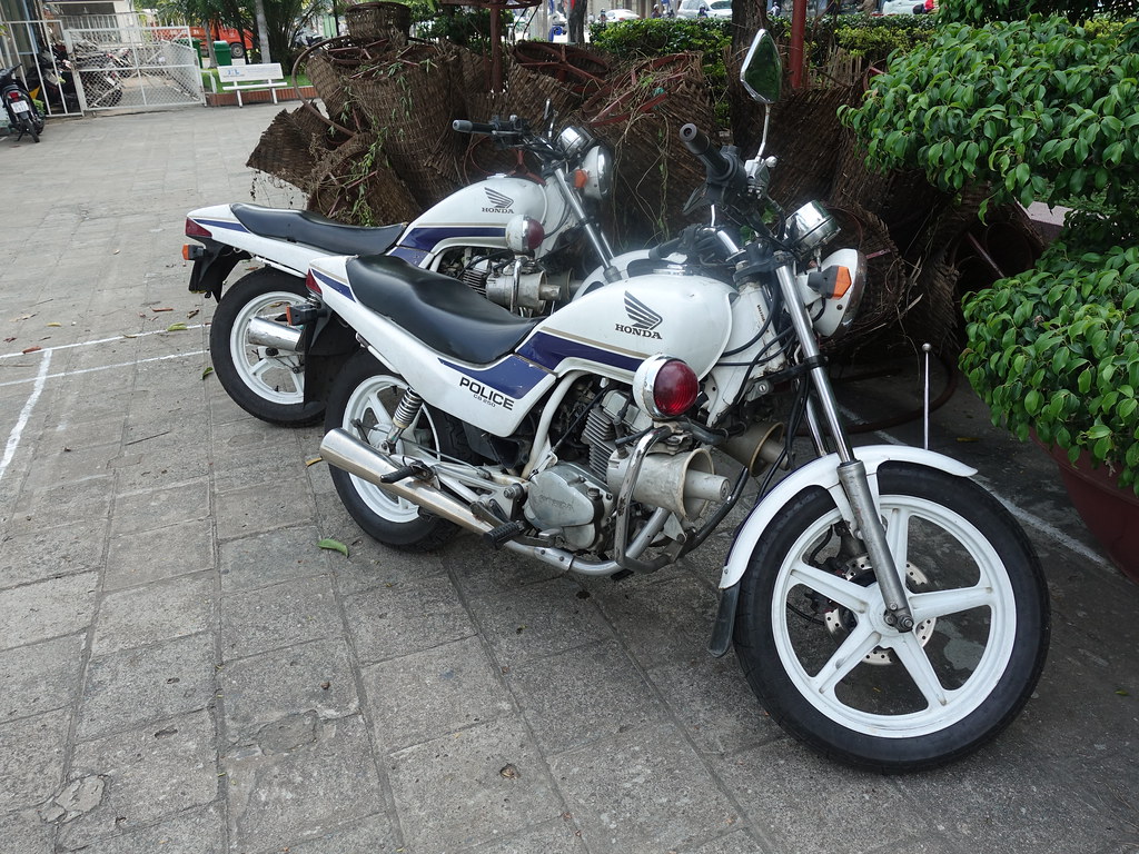 Police Honda CB250 | Ho Chi Minh City, Ho Chi Minh, Vietnam | D70 | Flickr
