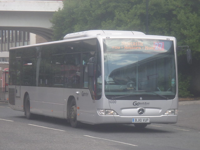 5330 BJ10 VUP Go North East Mercedes Citaro on the 27 to Newcastle