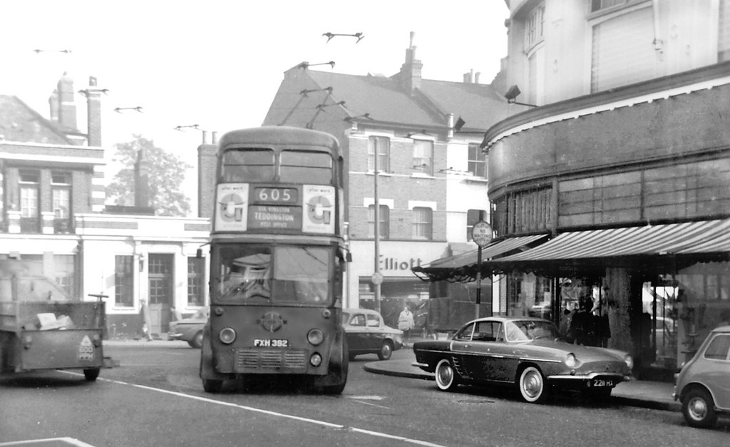London Transport FXH392 | 1939 L3 Class #1392 on Route 605 w… | Flickr