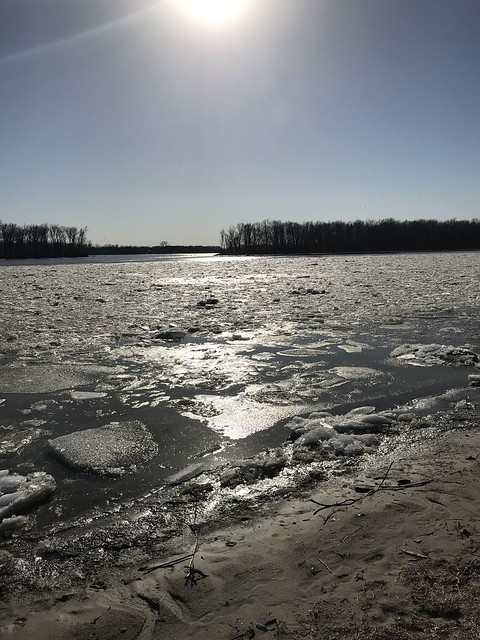 Ice on the Mississippi