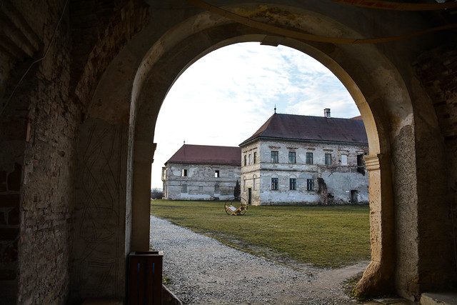 Gate to Bánffy Castle