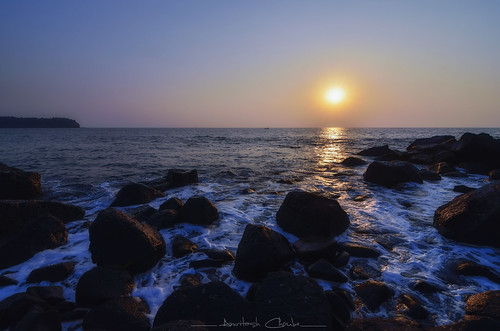 sundown sunset light beach beachscape rocks waves glow seascape arabian arabiansea