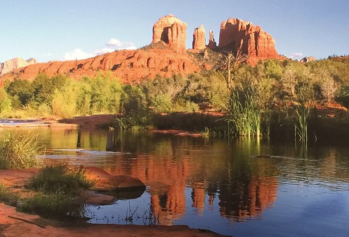 redrock buttes southwest az arizona water pond reflection grasses geology erosion iphone jennypansing landscape