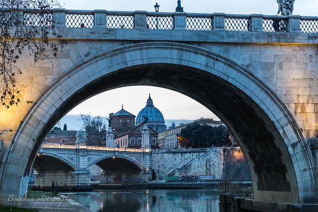 Sous le pont Sant' Angelo - Roma